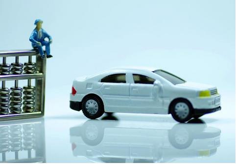 我國機動車數量的不斷增加，使得車險市場規(guī)模不斷擴大?