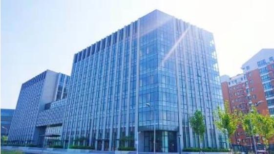 北京寫字樓市場(chǎng)租賃成交出現(xiàn)小幅下滑，目前出售面積高于出租面積